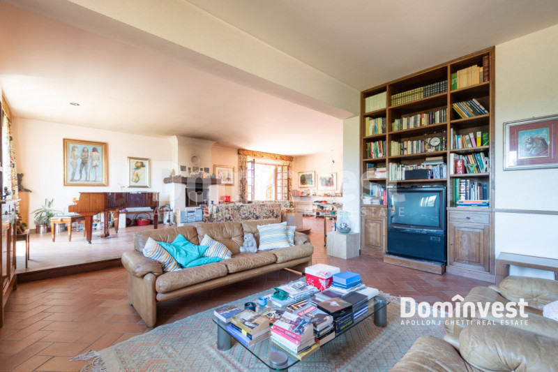 Immagine 40 di Villa in vendita  in VIA ARTURO POMPEATI LUCHINI a Fiumicino