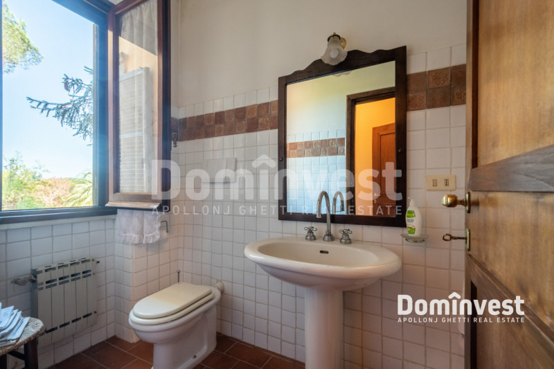 Immagine 47 di Villa in vendita  in VIA ARTURO POMPEATI LUCHINI a Fiumicino