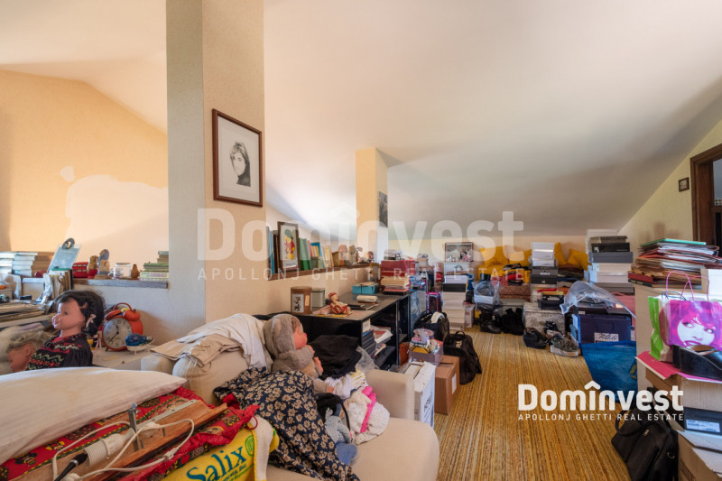 Immagine 81 di Villa in vendita  in VIA ARTURO POMPEATI LUCHINI a Fiumicino