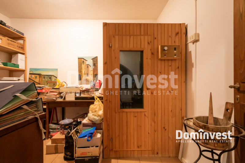 Immagine 88 di Villa in vendita  in VIA ARTURO POMPEATI LUCHINI a Fiumicino