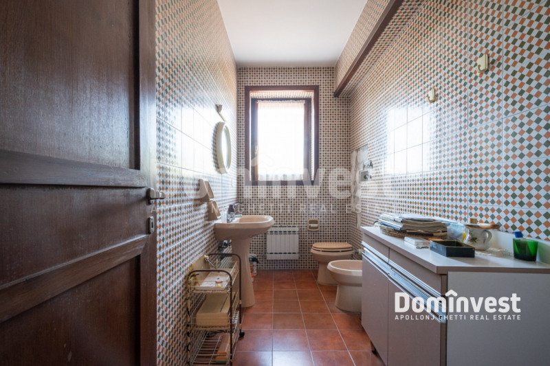 Immagine 89 di Villa in vendita  in VIA ARTURO POMPEATI LUCHINI a Fiumicino