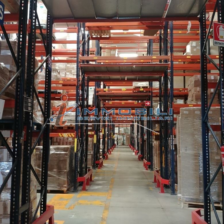 Immagine 20 di Magazzino in affitto  in VIA GRANDI A. a Settala