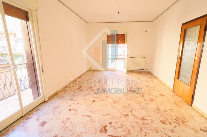 Immagine 2 di Appartamento in vendita  in via degli orti n.79 a Palagonia