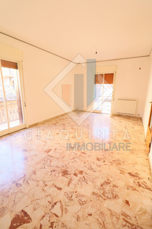 Immagine 8 di Appartamento in vendita  in via degli orti n.79 a Palagonia