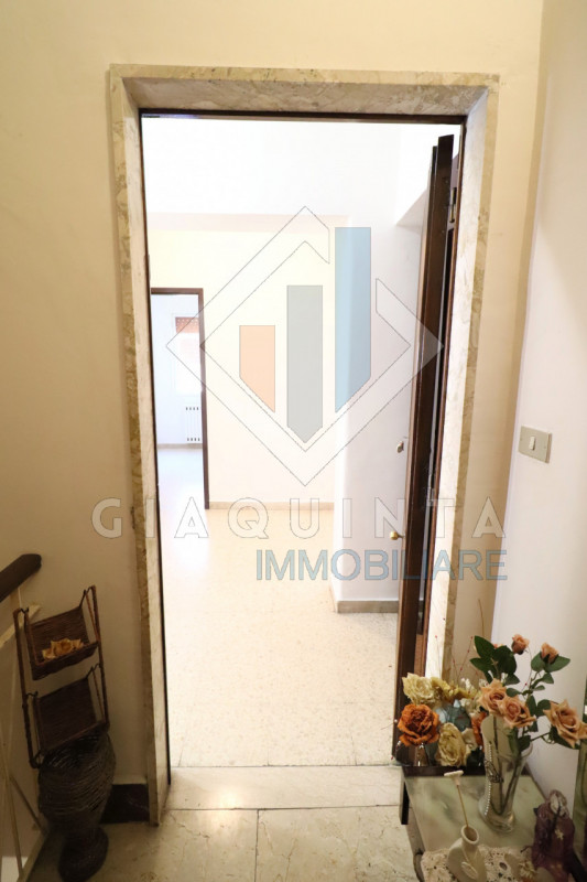 Immagine 13 di Appartamento in vendita  in via degli orti n.79 a Palagonia