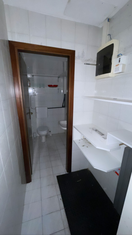 Immagine 5 di Negozio in vendita  in PIAZZA EREMITANI - RIVIERA DEI PONTI ROMANI RIF 4597 a Padova