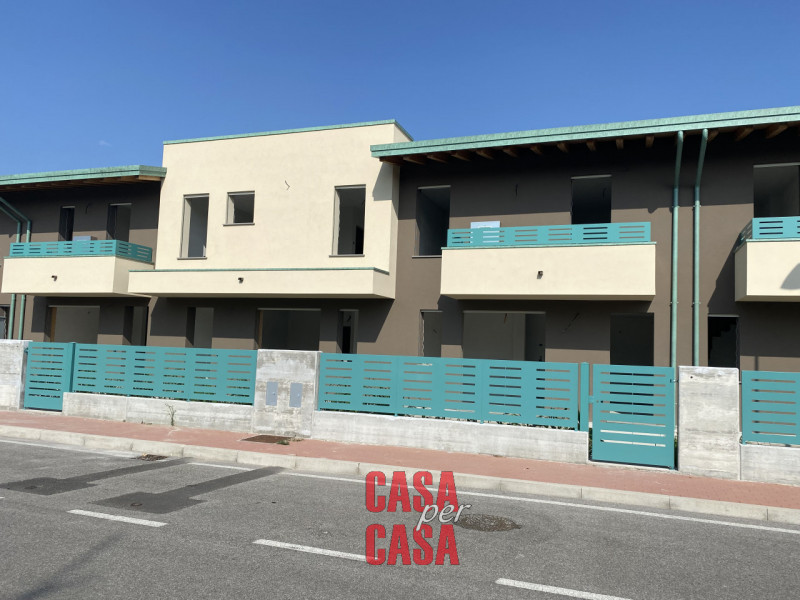 Immagine 9 di Casa bifamiliare in vendita  a Pernumia