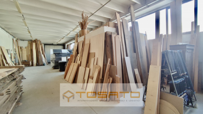 Immagine 4 di Capannone industriale in vendita  a Cerea