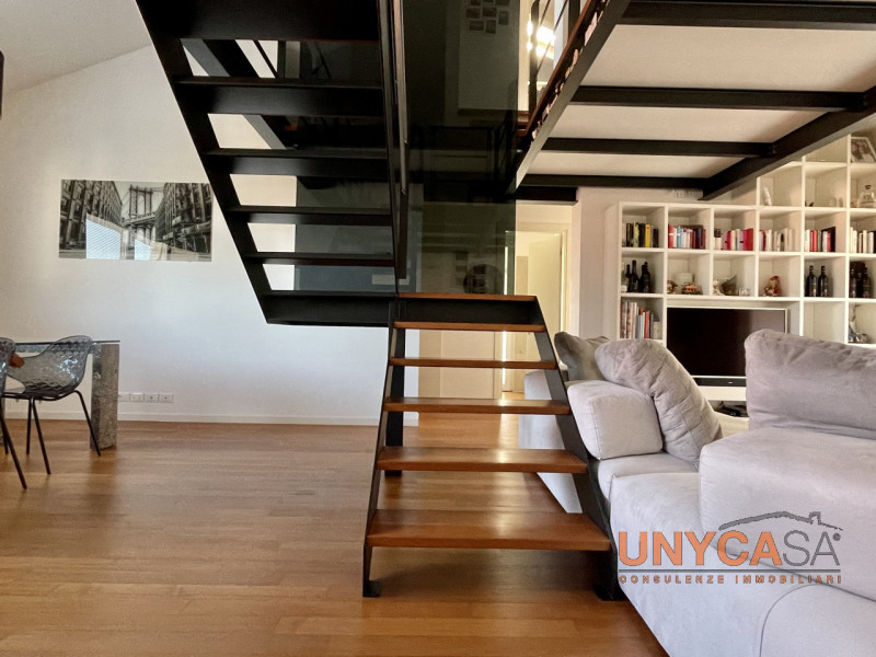 Immagine 6 di Attico in vendita  in Via Tintoretto a Selvazzano Dentro