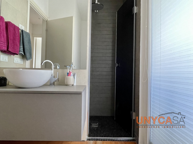 Immagine 17 di Attico in vendita  in Via Tintoretto a Selvazzano Dentro