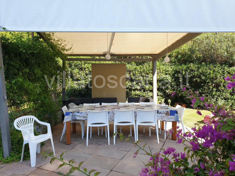 Immagine 7 di Villa in vendita  in Consorzio Pineta di Roccamare a Castiglione Della Pescaia