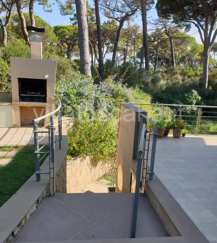 Immagine 11 di Villa in vendita  in Consorzio Pineta di Roccamare a Castiglione Della Pescaia