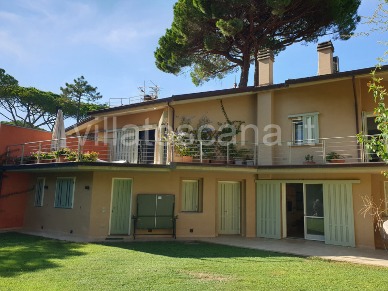 Immagine 12 di Villa in vendita  in Consorzio Pineta di Roccamare a Castiglione Della Pescaia