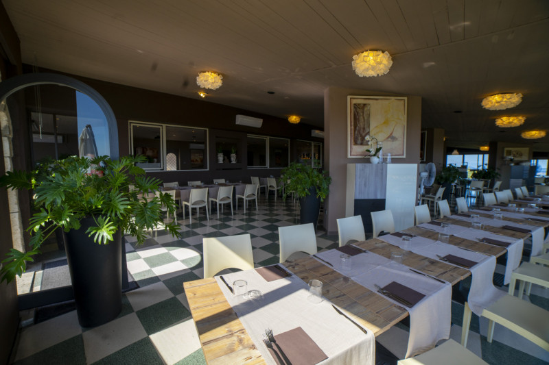 Immagine 11 di Hotel in vendita  in via fausto coppi a Pace Del Mela