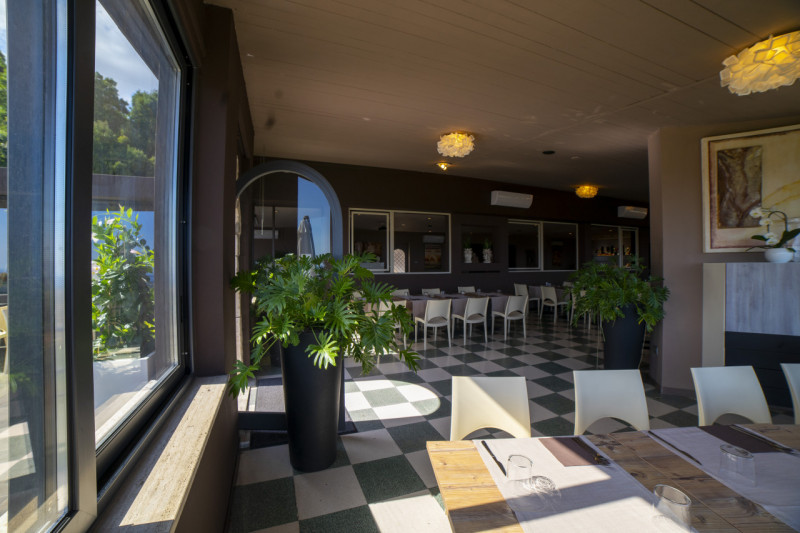 Immagine 12 di Hotel in vendita  in via fausto coppi a Pace Del Mela