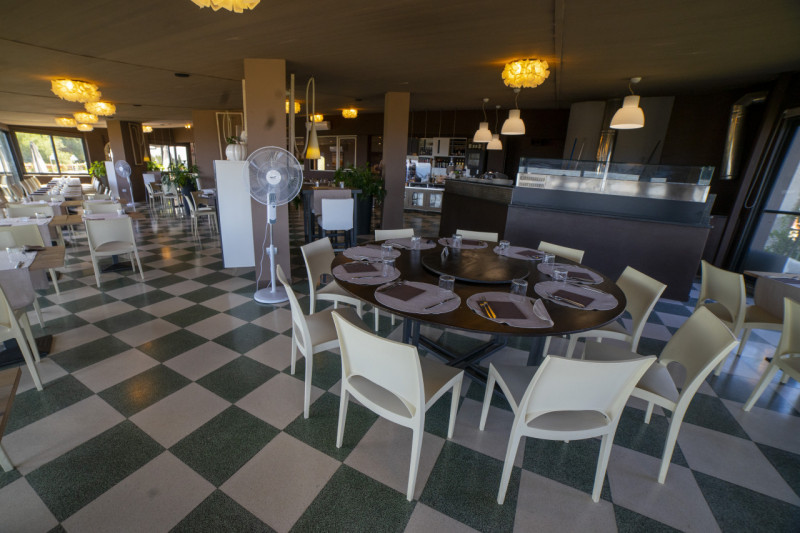 Immagine 20 di Hotel in vendita  in via fausto coppi a Pace Del Mela