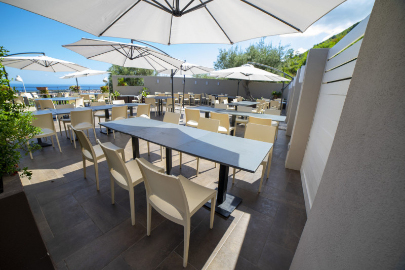 Immagine 38 di Hotel in vendita  in via fausto coppi a Pace Del Mela