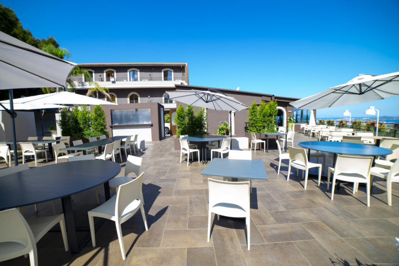 Immagine 42 di Hotel in vendita  in via fausto coppi a Pace Del Mela