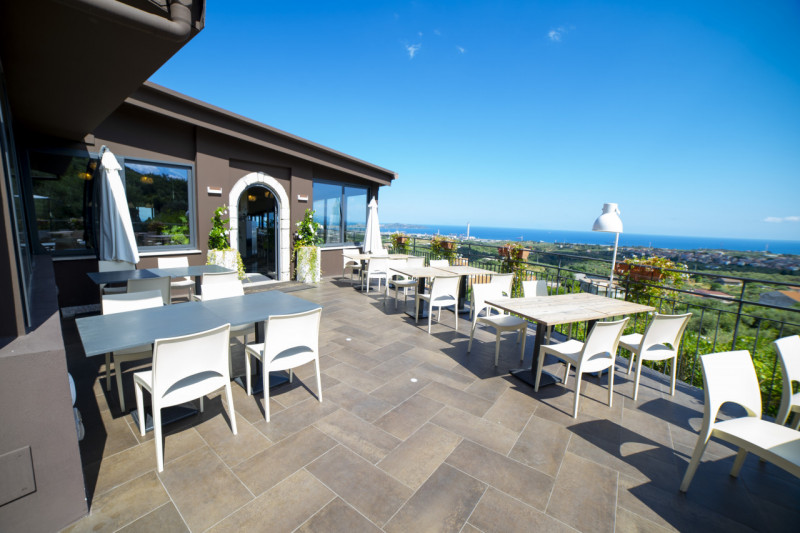 Immagine 44 di Hotel in vendita  in via fausto coppi a Pace Del Mela