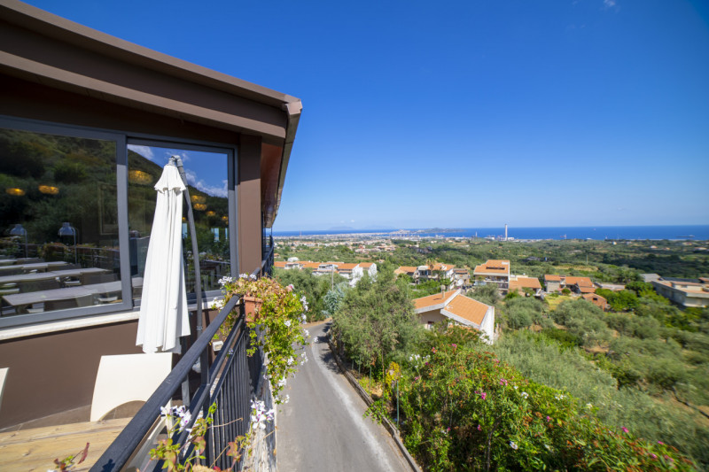 Immagine 46 di Hotel in vendita  in via fausto coppi a Pace Del Mela