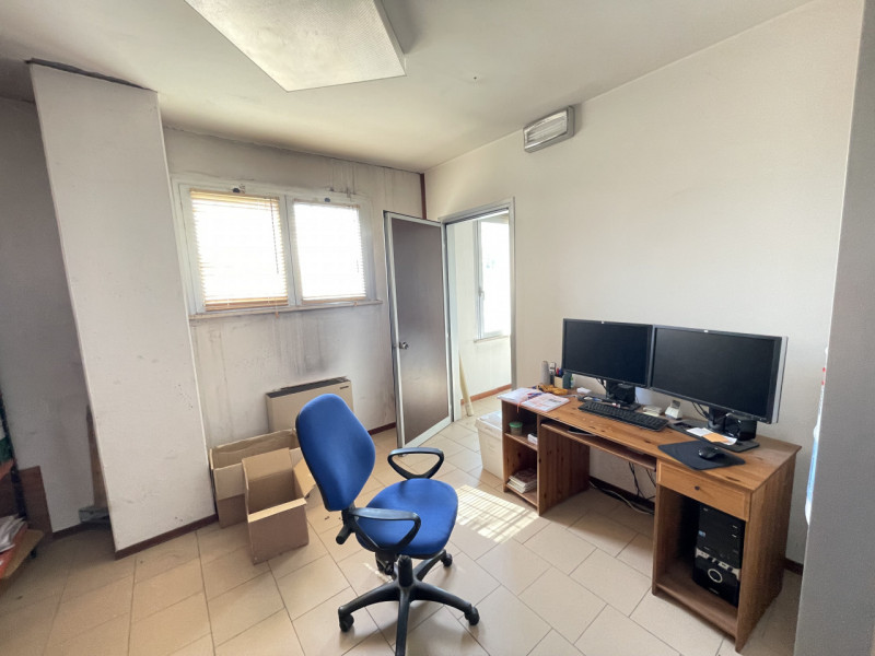 Immagine 16 di Capannone industriale in vendita  a Gonzaga