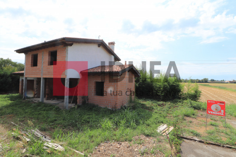 Immagine 11 di Casa indipendente in vendita  a Casier