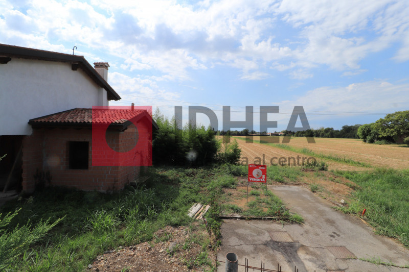 Immagine 12 di Casa indipendente in vendita  a Casier