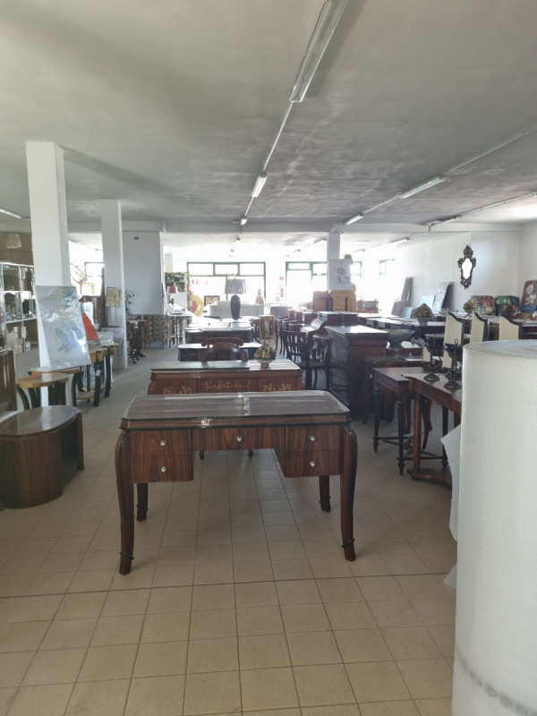 Immagine 10 di Negozio in vendita  in Via C. B Cavour n. 79 Este a Stanghella