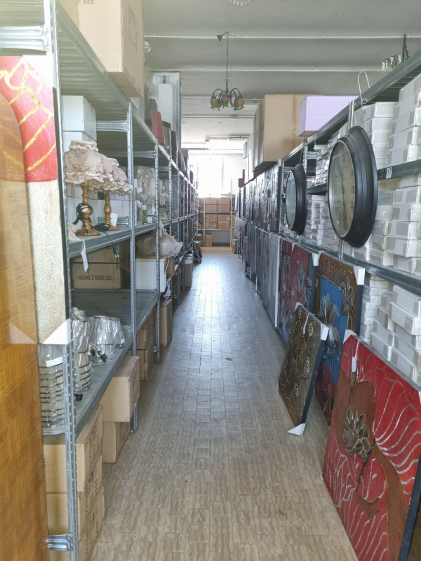 Immagine 14 di Negozio in vendita  in Via C. B Cavour n. 79 Este a Stanghella