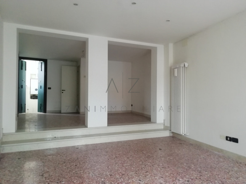 Immagine 3 di Ufficio in vendita  in Borgo Pieve a Castelfranco Veneto