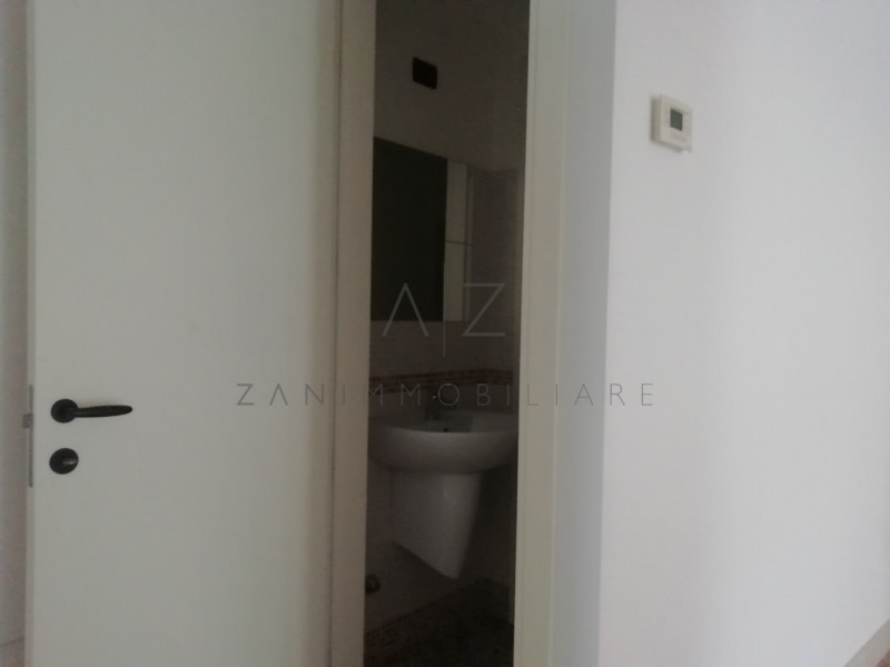 Immagine 4 di Ufficio in vendita  in Borgo Pieve a Castelfranco Veneto