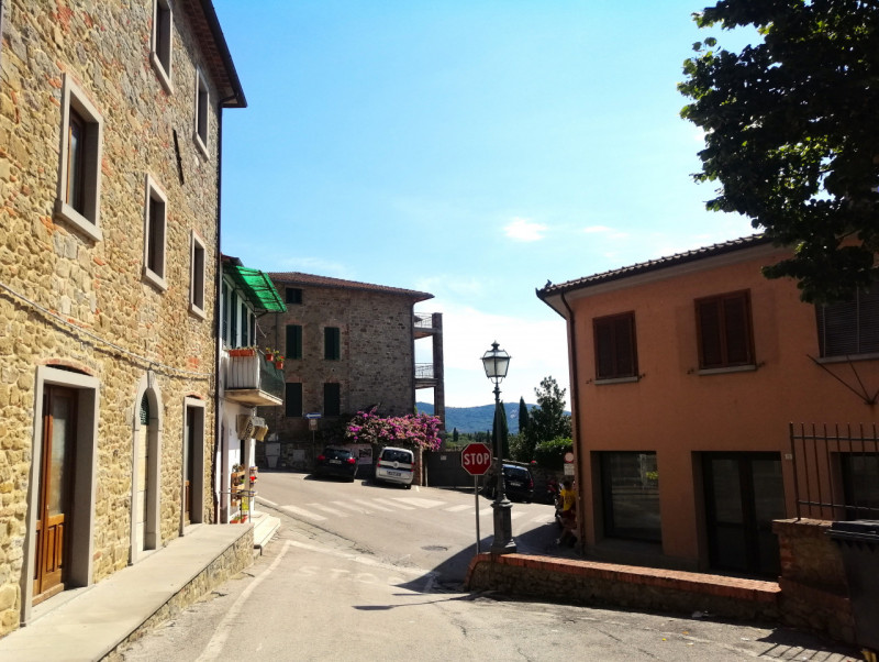 Immagine 8 di Negozio in vendita  in via Ritorta a Tuoro Sul Trasimeno