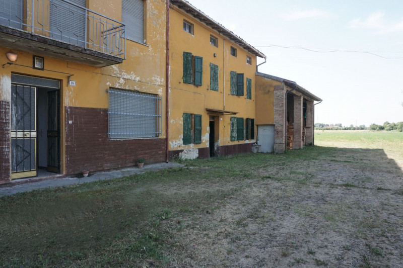 Immagine 46 di Rustico / casale in vendita  in Via Vittorina Nenni, 26/24 a Torrile