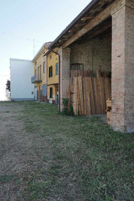 Immagine 48 di Rustico / casale in vendita  in Via Vittorina Nenni, 26/24 a Torrile