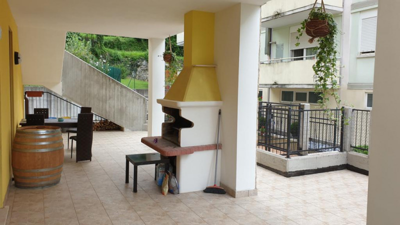 Immagine 5 di Appartamento in vendita  a Schio