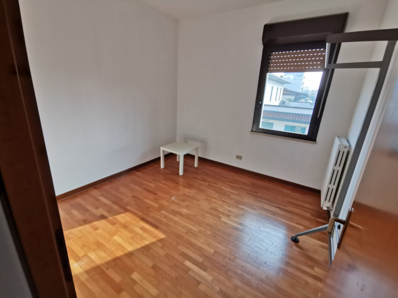 Immagine 9 di Ufficio in affitto  a Vigonza