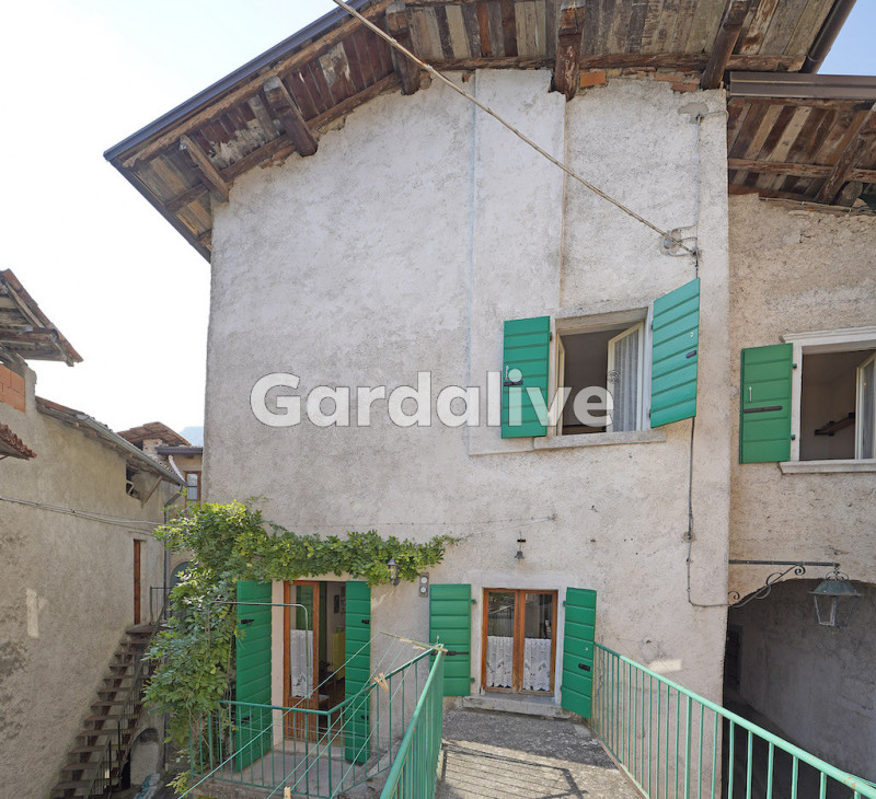 Immagine 1 di Rustico / casale in vendita  in Via Barchet, 4 a Tremosine