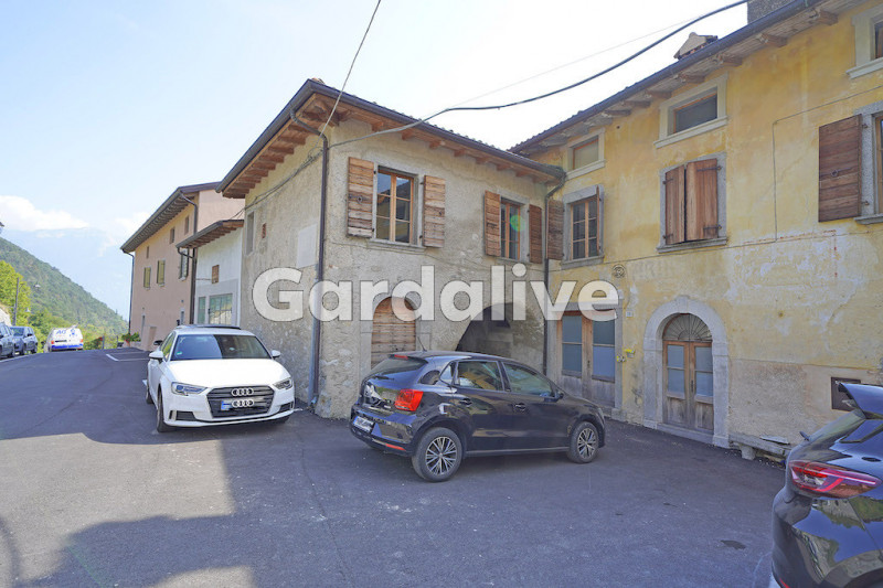 Immagine 3 di Rustico / casale in vendita  in Via Barchet, 4 a Tremosine