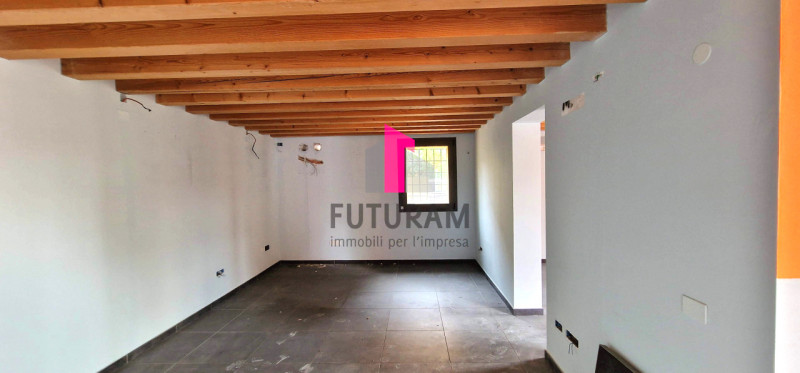 Immagine 7 di Negozio in vendita  in Piazza dei signori a Padova