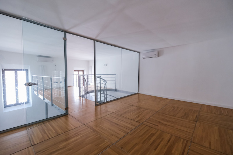 Immagine 7 di Ufficio in vendita  in contrà carpagnon a Vicenza