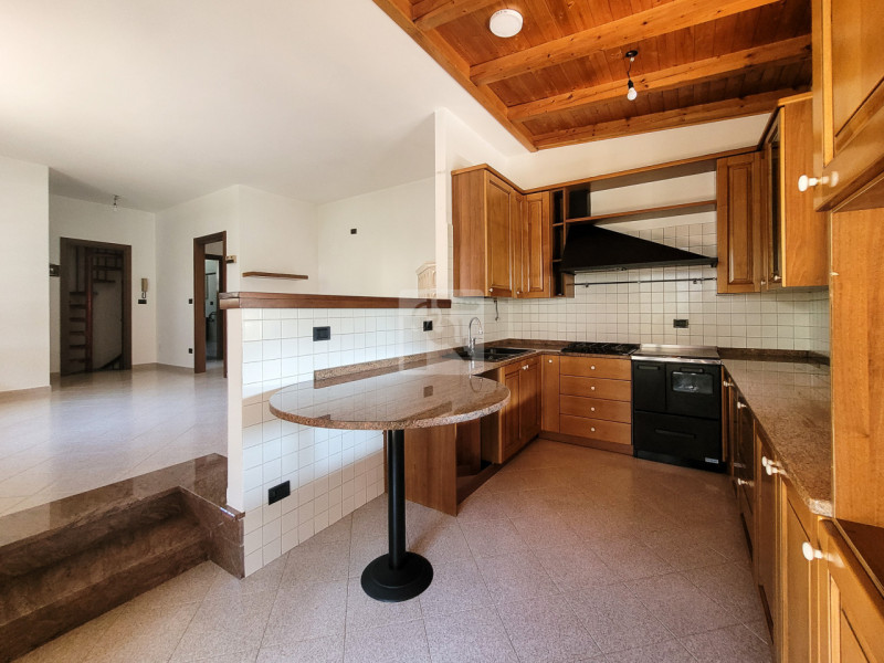 Immagine 16 di Casa indipendente in vendita  in Via Riccardo Zandonai a Dro