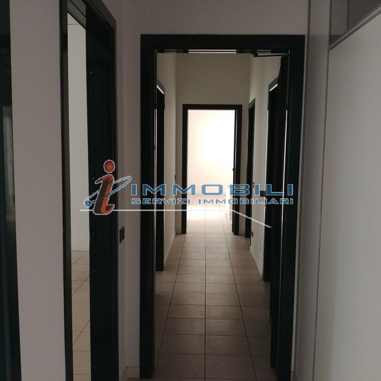 Immagine 6 di Ufficio in vendita  in VIA DEL LAVORO a Concorezzo