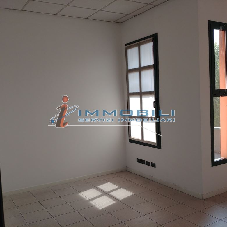Immagine 7 di Ufficio in vendita  in VIA DEL LAVORO a Concorezzo