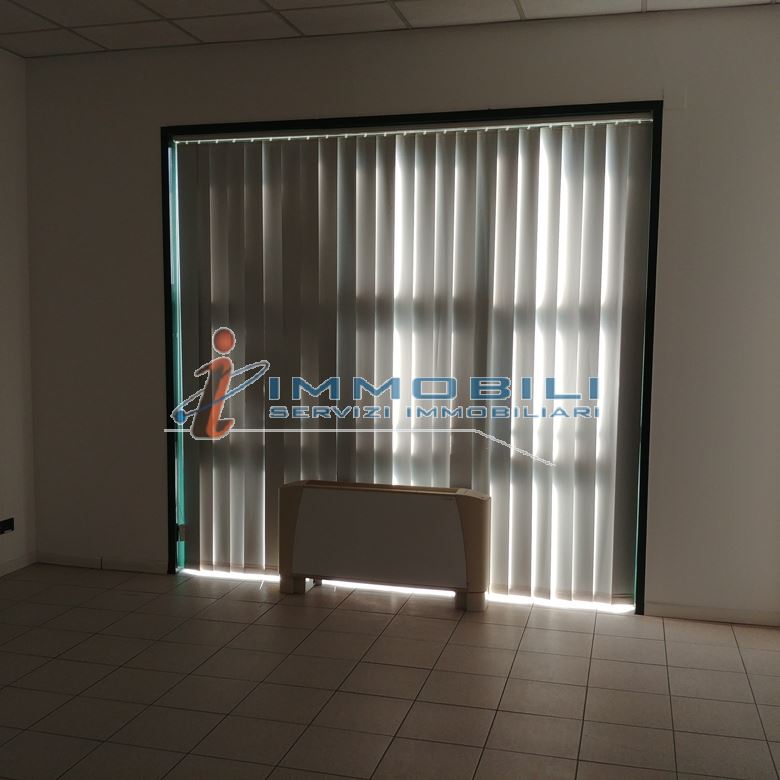 Immagine 11 di Ufficio in vendita  in VIA DEL LAVORO a Concorezzo