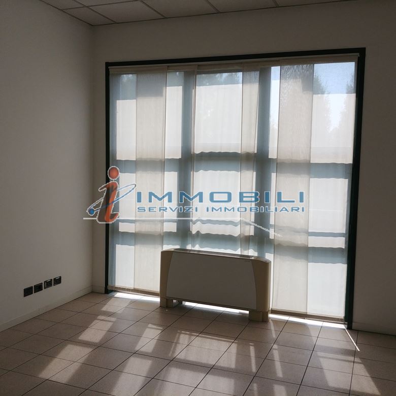 Immagine 13 di Ufficio in vendita  in VIA DEL LAVORO a Concorezzo