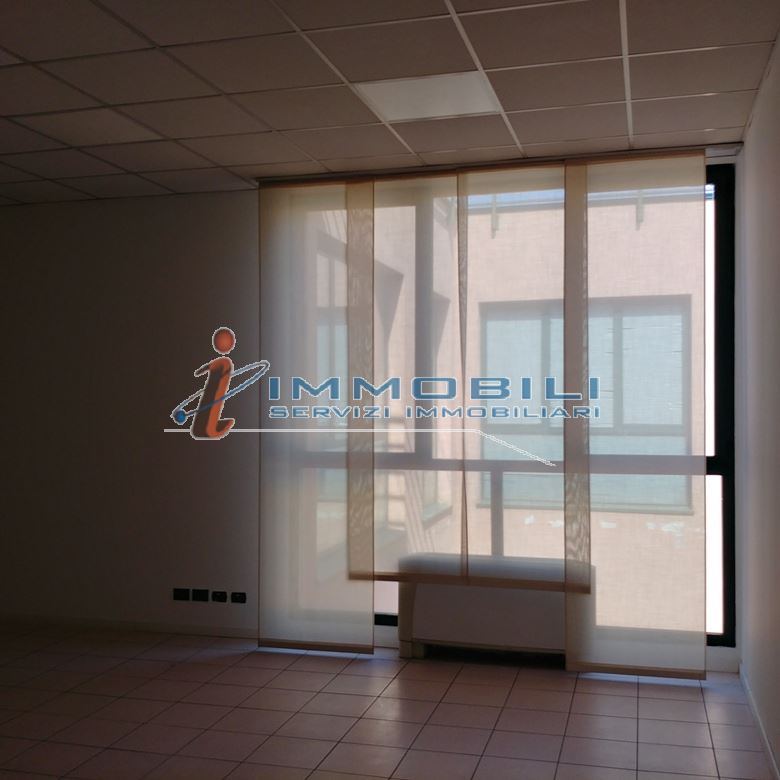 Immagine 16 di Ufficio in vendita  in VIA DEL LAVORO a Concorezzo