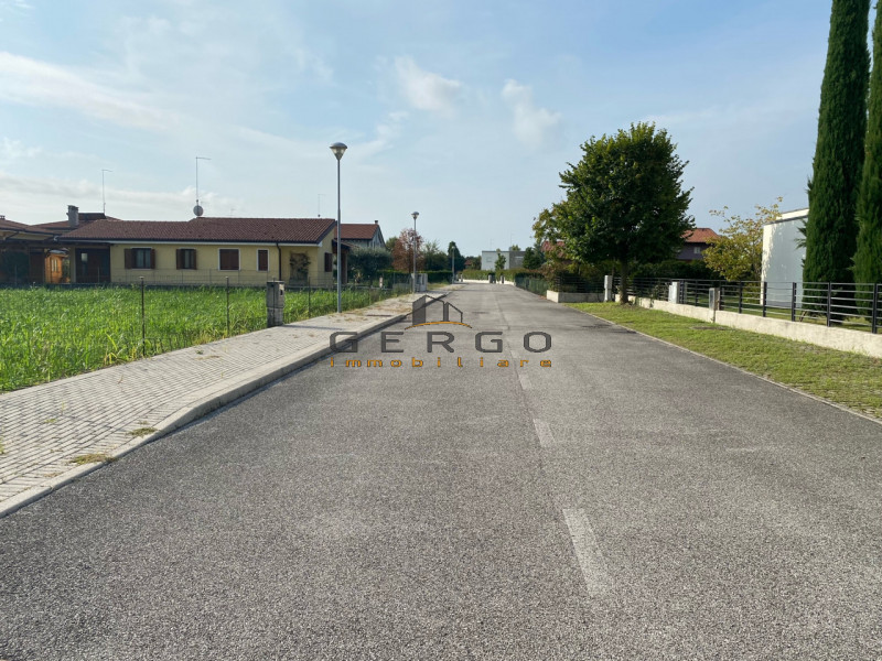 Immagine 7 di Terreno in vendita  in Via Bovon a Breda Di Piave