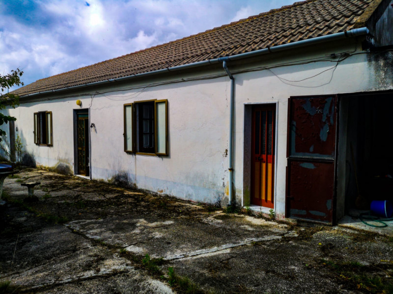 Immagine 2 di Rustico / casale in vendita  in VIA MONACO a Postiglione