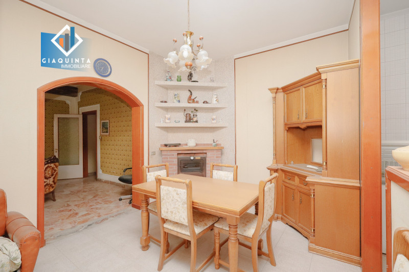 Immagine 3 di Appartamento in vendita  in VIA SOLDATO PANEBIANCO N.10/12 a Palagonia