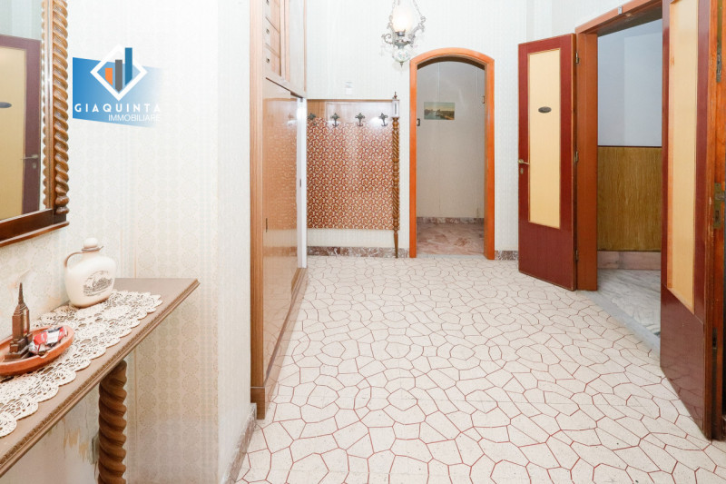 Immagine 12 di Appartamento in vendita  in VIA SOLDATO PANEBIANCO N.10/12 a Palagonia